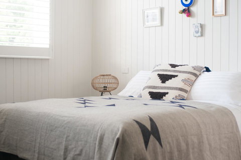 Anchor Geelong - Tourism Noosa 0