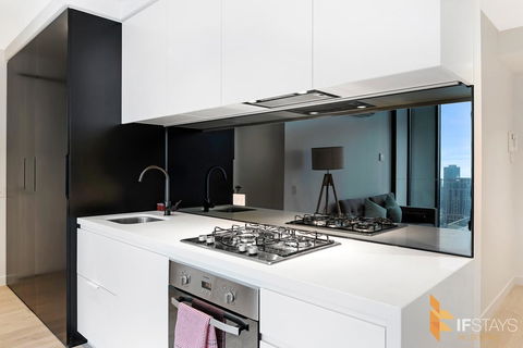 IFSuites (IFSTAYS) Light House Victoria One Apartment - Tourism Noosa 1