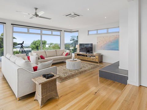 Aireys Ocean View - Tourism Noosa 4