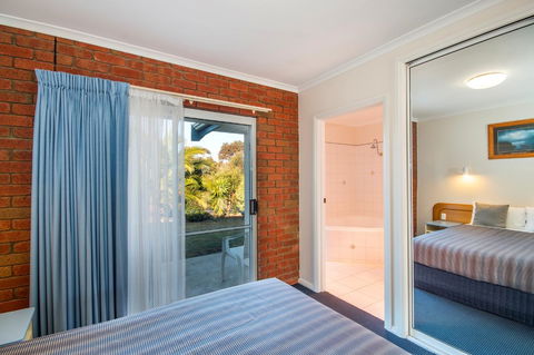 Torquay Tropicana Motel - Tourism Noosa 21