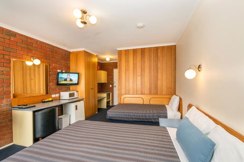 Torquay Tropicana Motel - Tourism Noosa 25