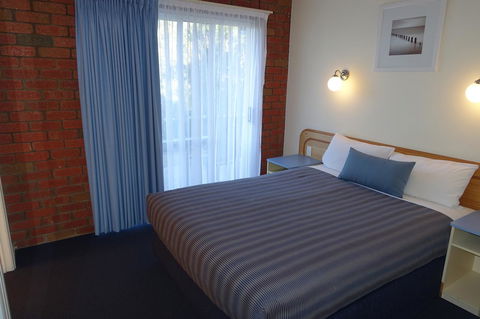 Torquay Tropicana Motel - Tourism Noosa 19