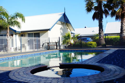 Torquay Tropicana Motel - Tourism Noosa 13