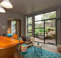 The Love Shack - romantic bungalow - Tourism Noosa