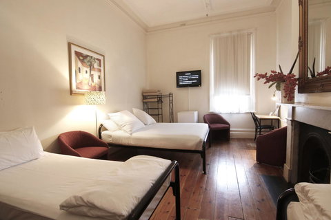 Hotel Claremont Guest House - Tourism Noosa 28