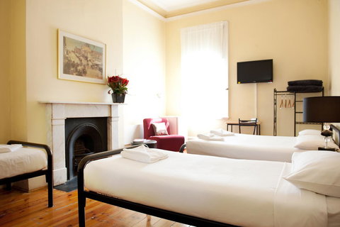 Hotel Claremont Guest House - Tourism Noosa 39