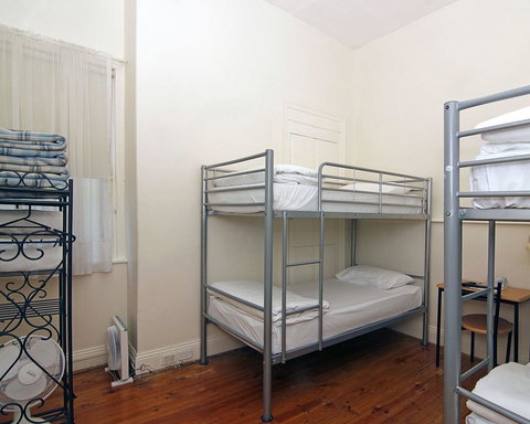 Hotel Claremont Guest House - Tourism Noosa 26