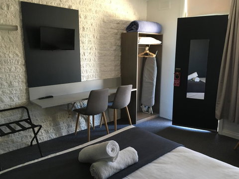 Motel Yarrawonga - Tourism Noosa 4
