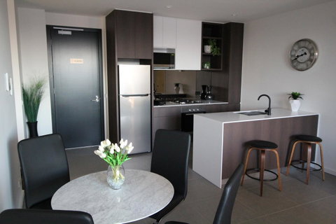 Evelyn507 - Tourism Noosa 0