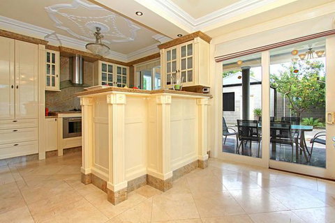 ABC Accommodation - Rosebud - Tourism Noosa 11