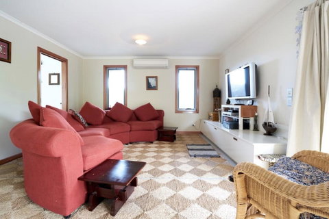 Beautiful, Cosy And Quiet - Tourism Noosa 10