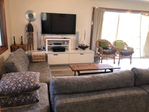 Beautiful, Cosy And Quiet - Tourism Noosa 2