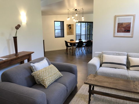 Saje\'s House & Pod - Tourism Noosa 1