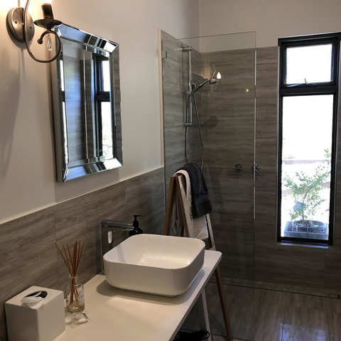 Saje\'s House & Pod - Tourism Noosa 7
