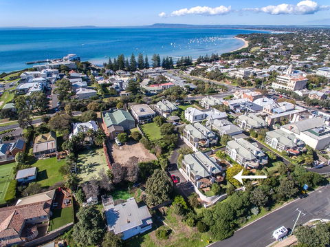 7 & 8 Monte Vista Sorrento - Tourism Noosa 7