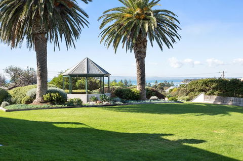 7 & 8 Monte Vista Sorrento - Tourism Noosa 1