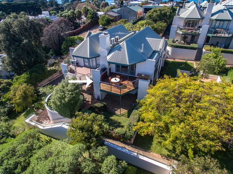 7 & 8 Monte Vista Sorrento - Tourism Noosa 14
