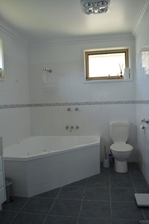 Ocean View Beach House - Tourism Noosa 17