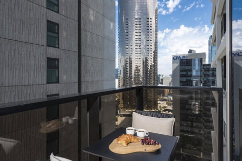 Apartments @ 133 City - Tourism Noosa 11