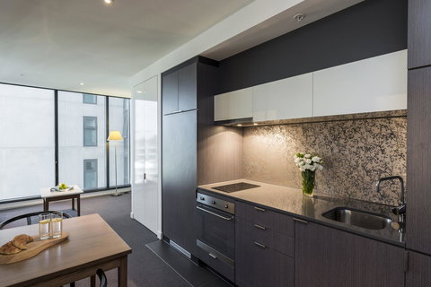 Apartments @ 133 City - Tourism Noosa 10