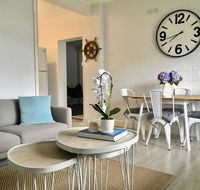 The Wheelhouse - 2BR Waterfront Apt in town - Tourism Noosa