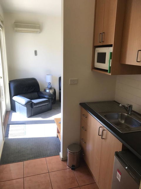 Lakeside Conti Villas - Tourism Noosa 9