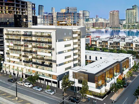 Water Views, Lovely 2BRs, Free Tram Zone, Close To Everything! - Tourism Noosa 18