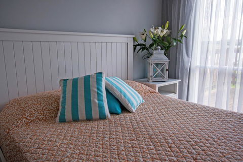 Stunning Waterfront Only 10 Minutes To Phillip Island - FREE EV UNIT 7kW For Electric Cars - Pet Friendly, Fireplace FREE WIFI Wine & Chocolates - Tourism Noosa 16