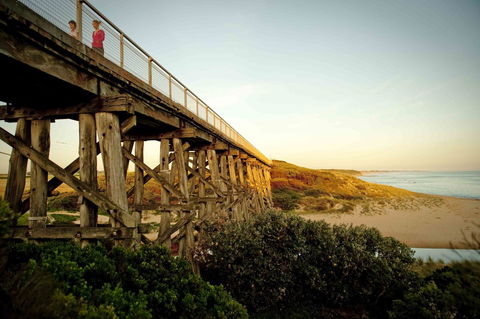 Stunning Waterfront Only 10 Minutes To Phillip Island - FREE EV UNIT 7kW For Electric Cars - Pet Friendly, Fireplace FREE WIFI Wine & Chocolates - Tourism Noosa 20