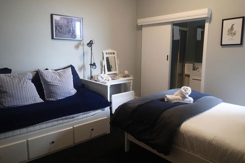 The Bischoff Hotel - Tourism Noosa 1