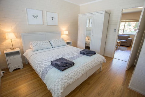 The Blue Door Villa - Tourism Noosa 0