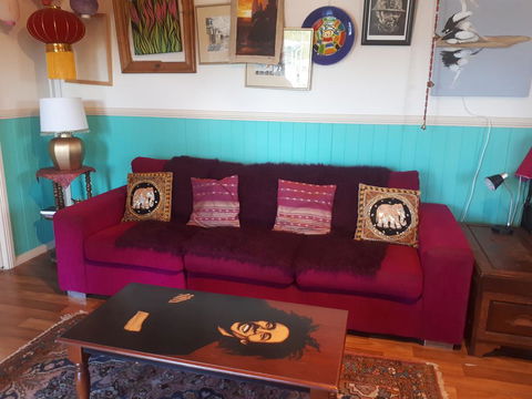 The Bohemian Art Studio - Tourism Noosa 0