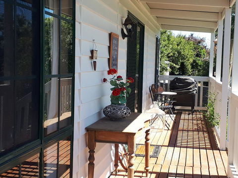 The Bohemian Art Studio - Tourism Noosa 1