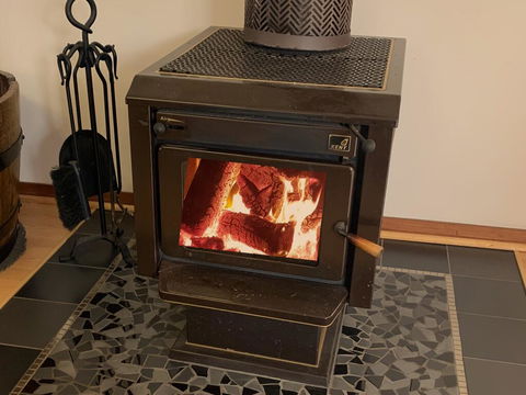 The Cosy Cottage - Tourism Noosa 1