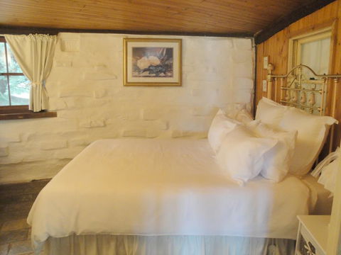 The Cottage - Tourism Noosa 2