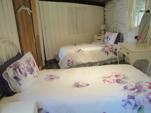 The Cottage - Tourism Noosa 3