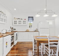The Cottage on Lamington - Tourism Noosa