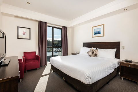 The Esplanade Resort And Spa - Tourism Noosa 1