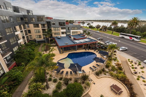 The Esplanade Resort And Spa - Tourism Noosa 2