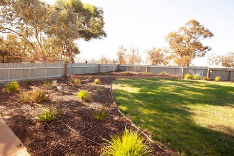 The Farmhouse. - Tourism Noosa 3