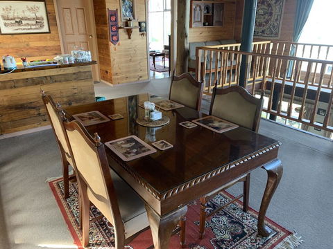 The Goat And Goose Bed & Breakfast - Tourism Noosa 1