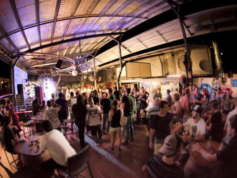 The Jack Backpackers - Tourism Noosa 2