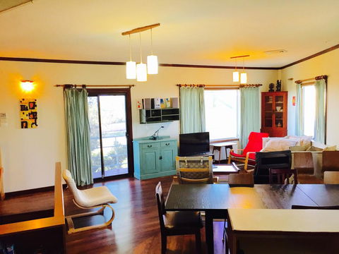 The Kite Beach House - Tourism Noosa 1