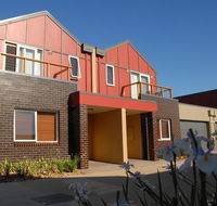 The Lakes Apartments - Tourism Noosa