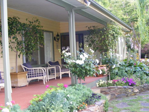 The Lookout - Tourism Noosa 0