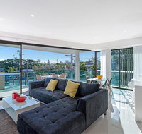 The Princess of Bulimba - Executive 3BR Bulimba Apartment with Large Balcony Next to Oxford St - Tourism Noosa