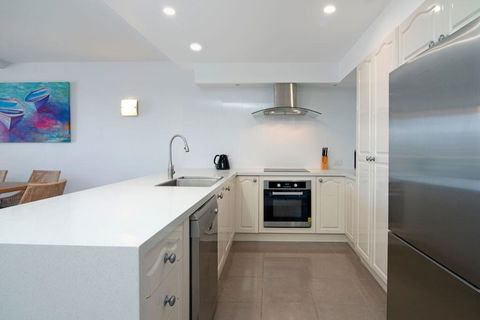 The Rocks Resort, Unit 1C - Tourism Noosa 1
