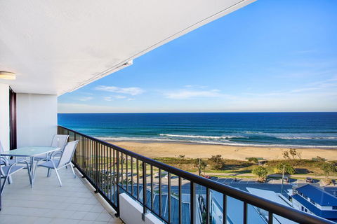 THE ROCKS RESORT, UNIT 9J - Tourism Noosa 0