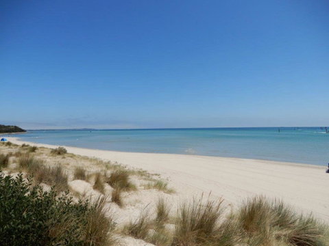 The Rosebud Beach Shack - Tourism Noosa 0