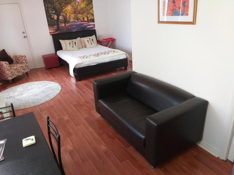 The Shelter Shed Garden Studio Apartment - Tourism Noosa 1